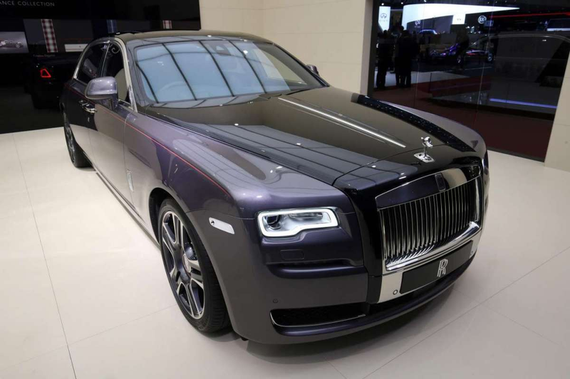 Illustration for article titled Shouldnt Rolls Royce Be the First to Fully Autonomous Production Cars?